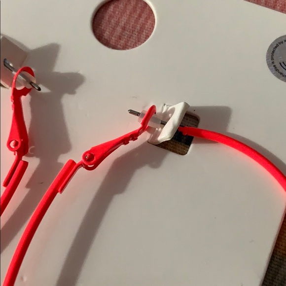 NWT Neon Pink Hearts Earrings from Forever 21 - Picture 3 of 6